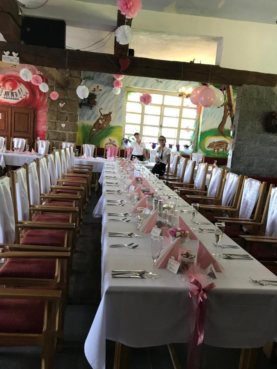 فندق Famozclub Bakov nad Jizerou المظهر الخارجي الصورة